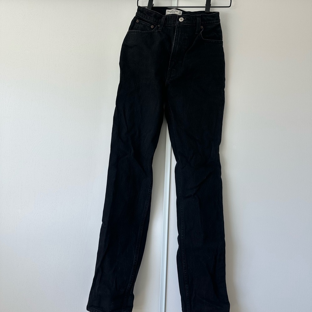 Abercrombie & Fitch Black High-Rise Straight Jeans